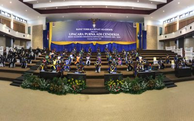 Upacara Purna Adi Cendekia Senat Akademik Periode 2015-2020